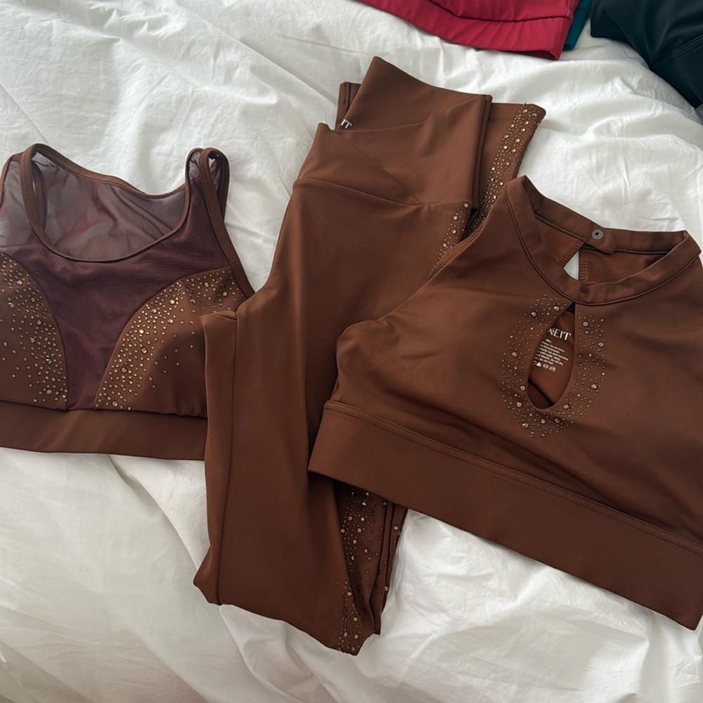 Diamond rhinestone workout set, workout leggings and sports bra